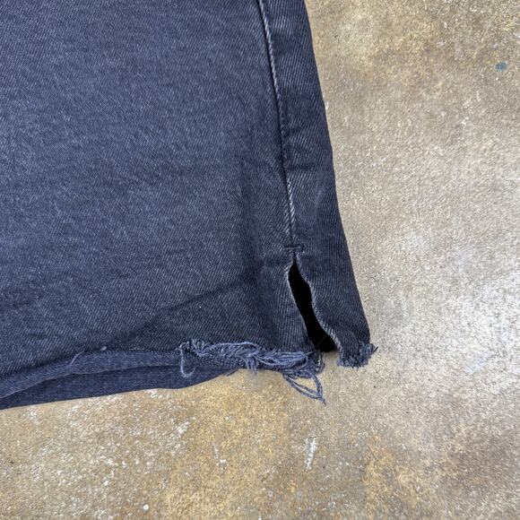 Abercrombie & Fitch Mom Short Women’s 30/10 Black High Rise Distressed Cutoff - Picture 2 of 10